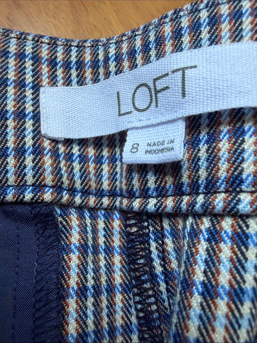 LOFT Checked Capris - Picture 4 of 5